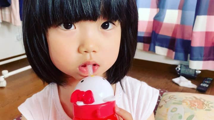 阿部浩貴のインスタグラム：「起きた。 #昼寝  #毛量多め  #この後グズる」