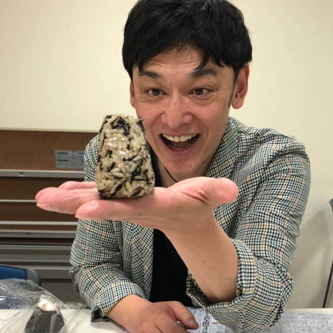宮田麺児さんのインスタグラム写真 - (宮田麺児Instagram)「おにぎりリレー　用」5月15日 16時40分 - miyatamenji