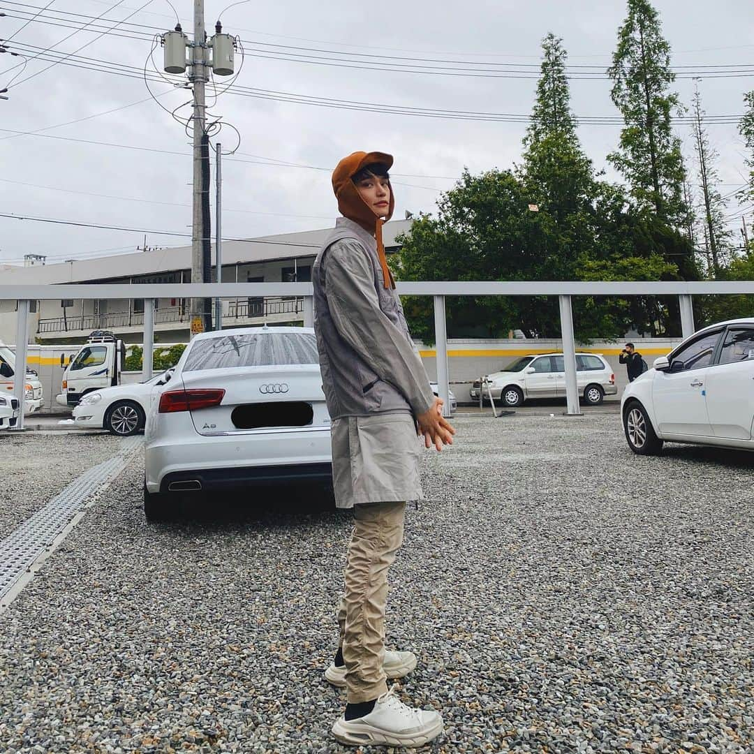 ジョンヒョクさんのインスタグラム写真 - (ジョンヒョクInstagram)「간만에 오지고 띨띨한 #ootd」5月15日 17時00分 - artistboy_