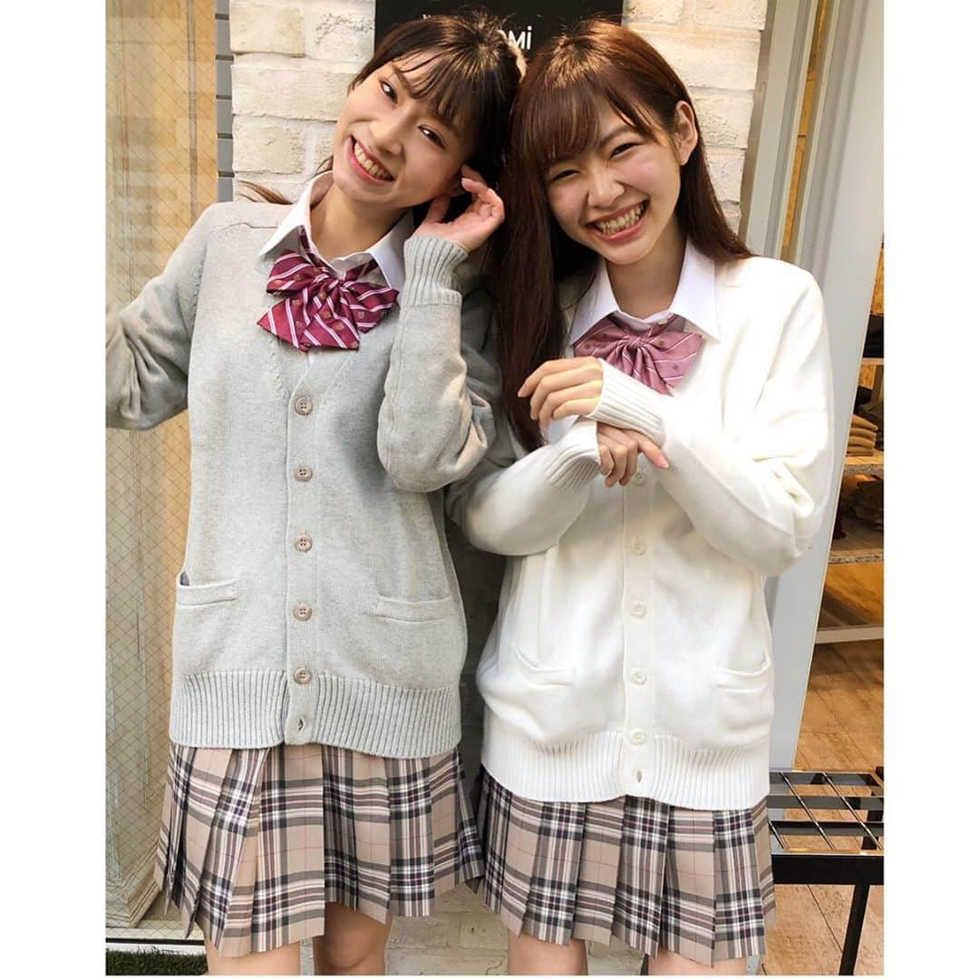 制服専門店CONOMiさんのインスタグラム写真 - (制服専門店CONOMiInstagram)「双子コーデ👭🏻💓 . ✿スカート 品番:ARCS-1045→9,800 ✿カーディガン(ユニセックス) 品番:ARCUC-1011→6,200 ✿リボン 品番:ARCR-1033→1,800 ✿シャツ 品番:ARCY-1013-07→3,800 . . ﻿﻿ #制服#お洒落#写真#photo#カメラ#fashion#code#スカート#skirt#ミニスカート#可愛い#asiangirls#高校生#jkブランド#黒髪ロング#ドラマ#学校#セーラー服#女子高生#ニット#靴下#japanesegirl#ニットコーデ#교복#아이돌#모델#sailorsuit#撮影#ポートレート#制服ディズニー」5月15日 9時21分 - conomi_official