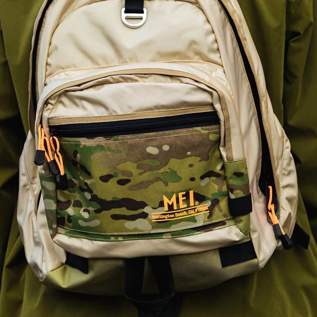 MEI(メイ) のインスタグラム：「MEI 2020 SPRING/SUMMER SCRAMBLER collection MEI-000-205001 SCRAMBLER PACKS ￥11,800+tax カラー展開：BEIGE, BLACK サイズ：W33×H43×D12  #mei #mei_bag #メイ #メイバッグ #Xpac #エックスパック #robicair #ロビックエアー #backpack #バックパック #camo #カモ #迷彩 #outdoor #アウトドア」