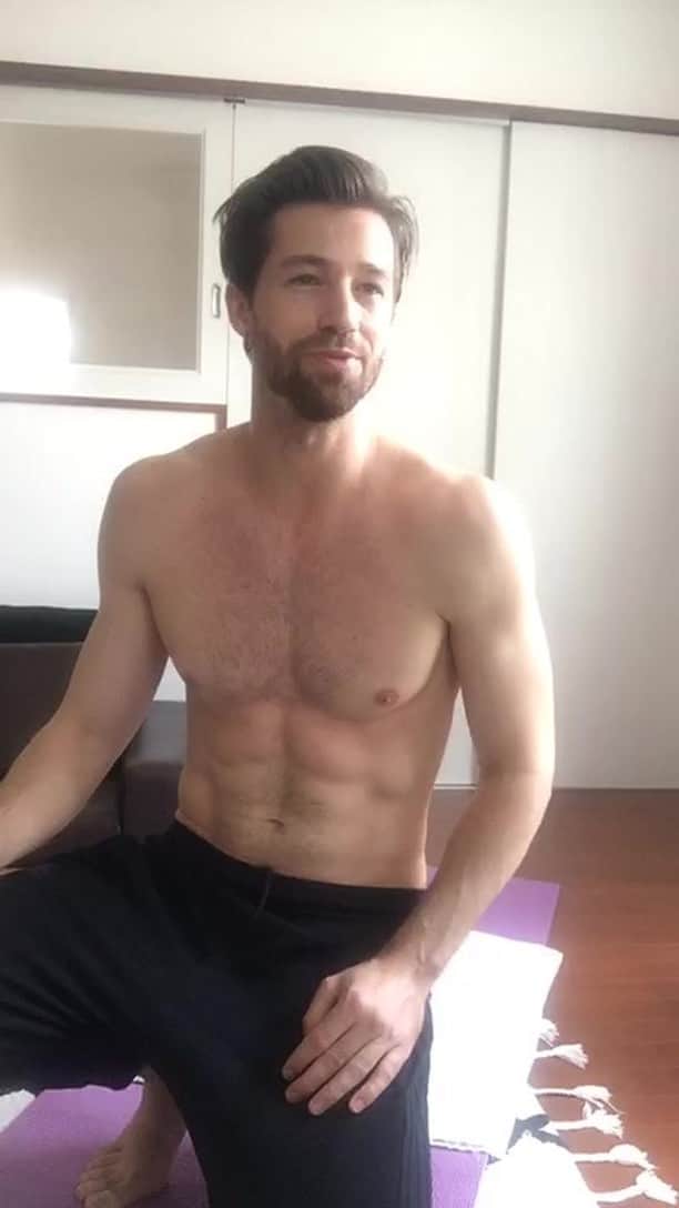 ジョサイア・ハーリーのインスタグラム：「Called an audible today & added a challenge」