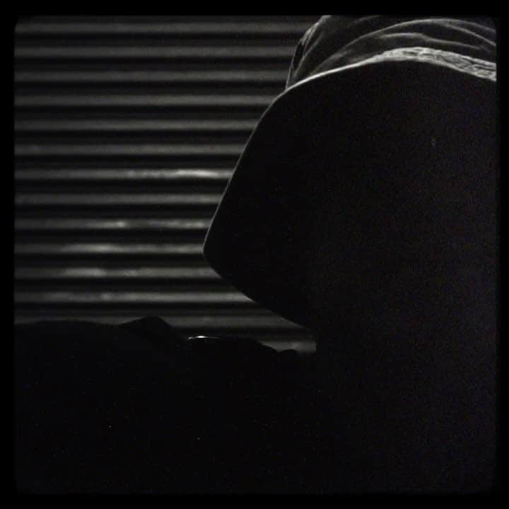 Shing02のインスタグラム：「another sneak peak from "Triumphant" LP w/ @beats_by_jack_the_rip #Repost @hijck 👑 ・・・ Kings way pt.1 • Relaxation is who we are. 🎥 @j.boogx」