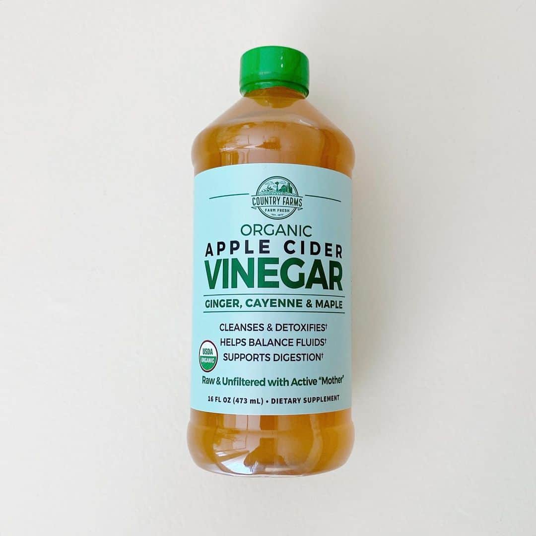 Sachiさんのインスタグラム写真 - (SachiInstagram)「New Vinegar  @iherb . .  #applecidervinegar#vinegar  #organic#food#salad  #sachiはお野菜が大好き  #sachiは食いしん坊  #sachiのbeautytime」5月15日 14時33分 - sattyyyyy