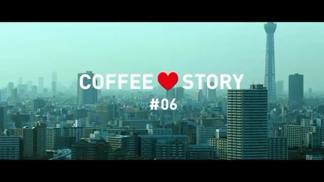 楠ダニエルのインスタグラム：「みんな元気かな？﻿ 僕は約一ヶ月半自粛生活が続いております。﻿ ﻿ こんな時は動くなって事なんだろうね。﻿ ﻿ うん、もうしっかりお休みしました😅﻿ おかげで体重もすっかり元に戻ってしまったよ。w﻿ ﻿ ﻿ 5月に入り少しずつお仕事が﻿ 入ってきているので﻿ ソーシャルディスタンスを保ちながら﻿ また頑張っていきたいと思います。﻿ ﻿ 身体あってこその仕事だからね、﻿ みんなも体調崩さないように﻿ 適度にがんばろう！﻿ ﻿ ﻿ さ、動画のどこにダニエルは﻿ いるでしょうか😉﻿ ﻿ コーヒー大好きだからUCCさんの広告に 出れてすごい嬉しかった☕️ ﻿ ﻿ #ucc#モデル#model#suit#shooting #フリーモデル#フリーランスモデル #コーヒー#fashion #ハーフ#珈琲#スーツ#tokyo#japan#asian#male##撮影#ハーフモデル#coffee#ダニエル#blackcoffee #夫婦 #danny#web#movie」