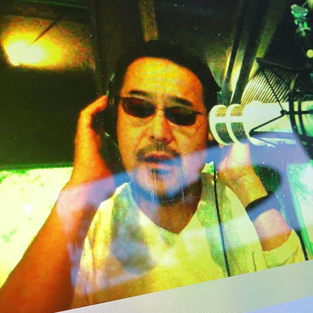 TOGGYさんのインスタグラム写真 - (TOGGYInstagram)「ZOOM会議の後、 ボーカルの収録をしています。  #toggy #telework #studio #在宅ナレーター #vocal #fukuoka #japan」5月15日 15時27分 - dj_toggy