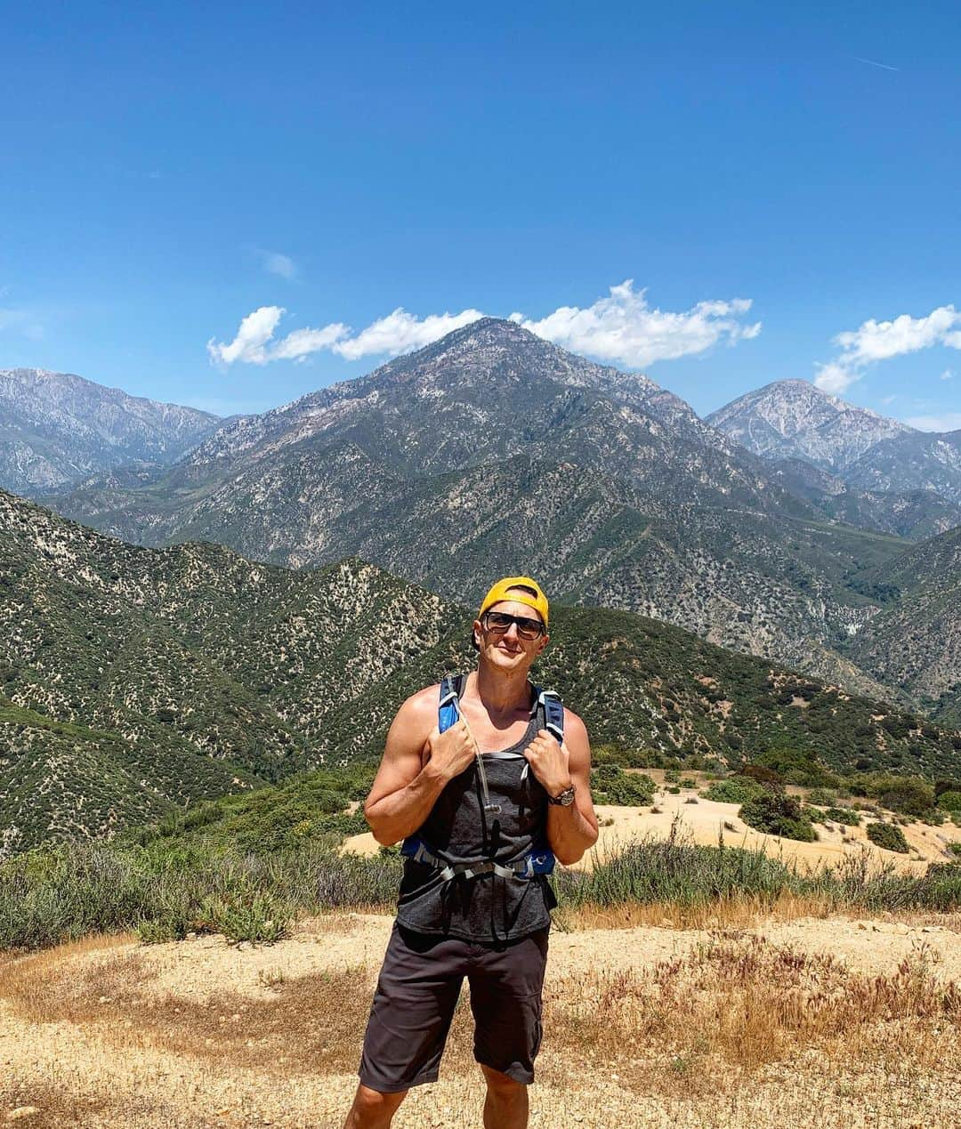 サッシャ・ロイズさんのインスタグラム写真 - (サッシャ・ロイズInstagram)「‘Twas a good day #hikecalifornia」5月15日 15時36分 - mrsasharoiz