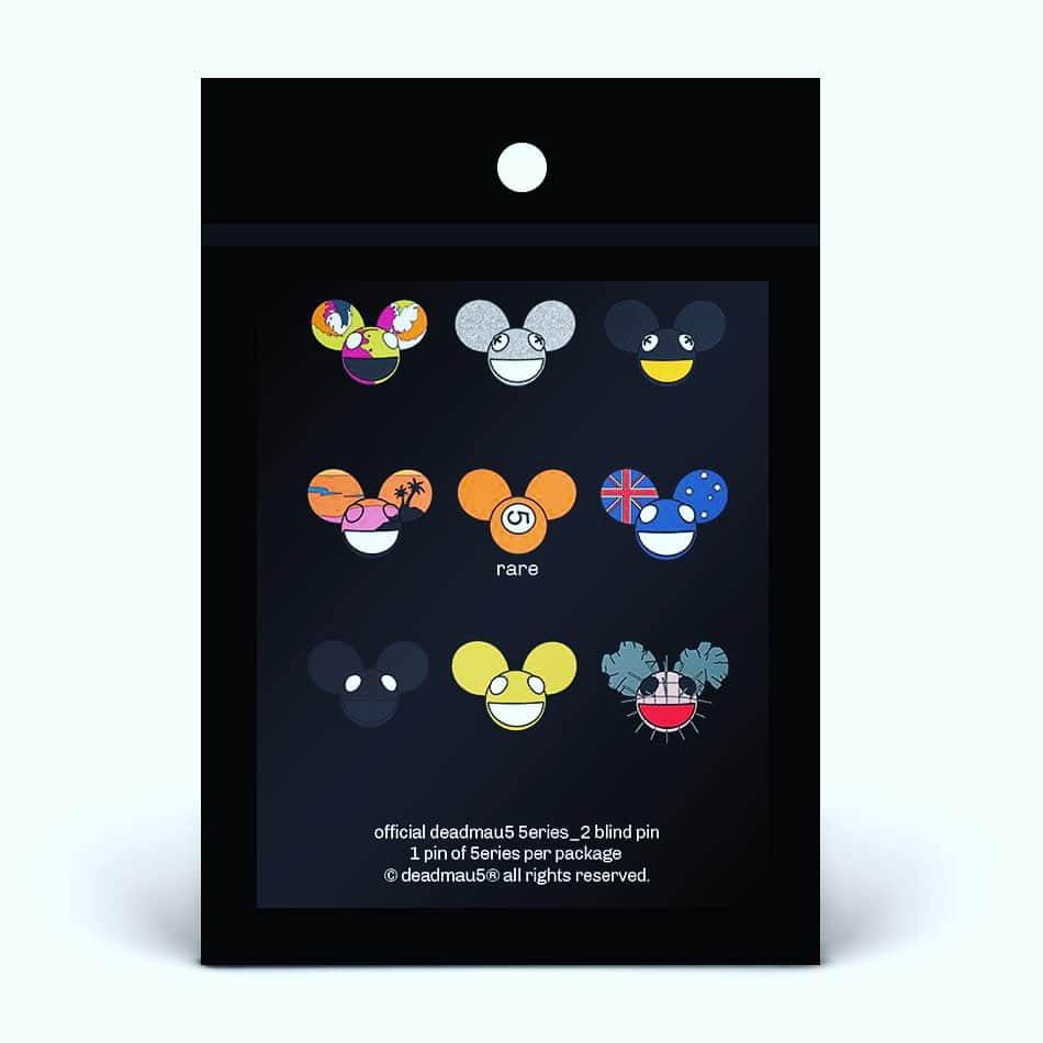 デッドマウスさんのインスタグラム写真 - (デッドマウスInstagram)「swipe for 5eries_2! now available at the @mau5hop ;)」5月16日 1時58分 - deadmau5