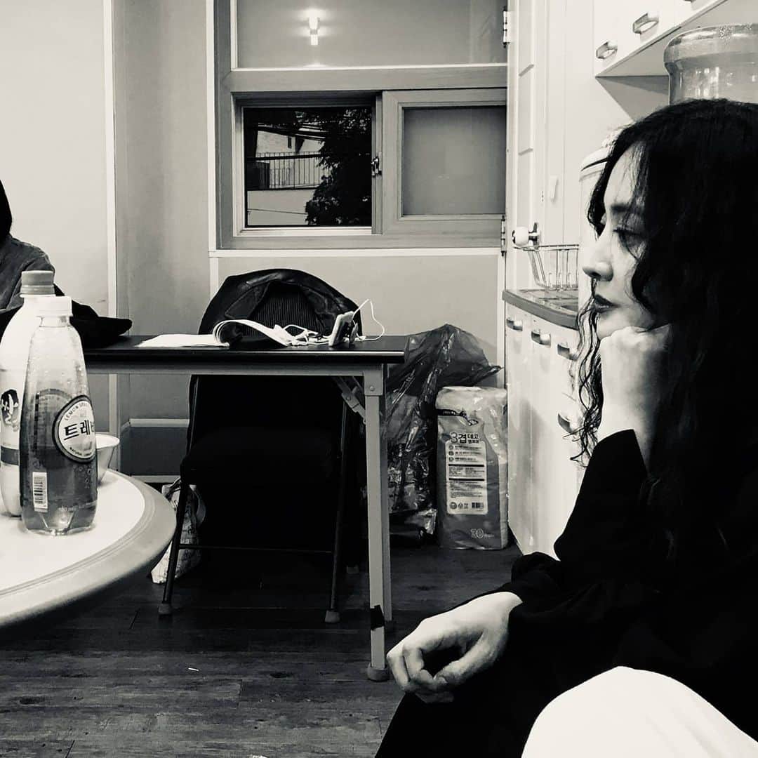 のインスタグラム：「연극 "돌아온다" 연습중 6/2~6/28」