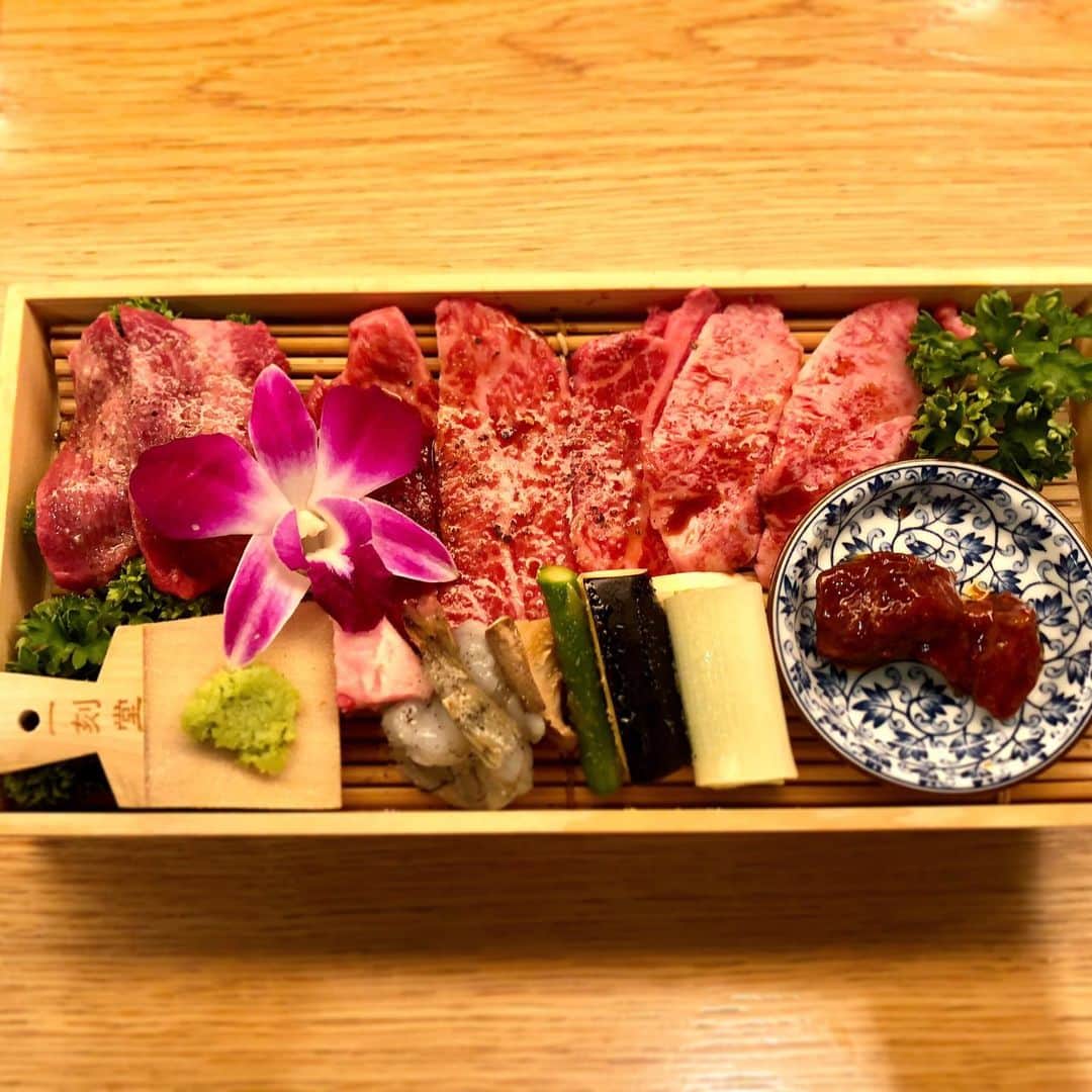 吉田早織のグルメインスタ