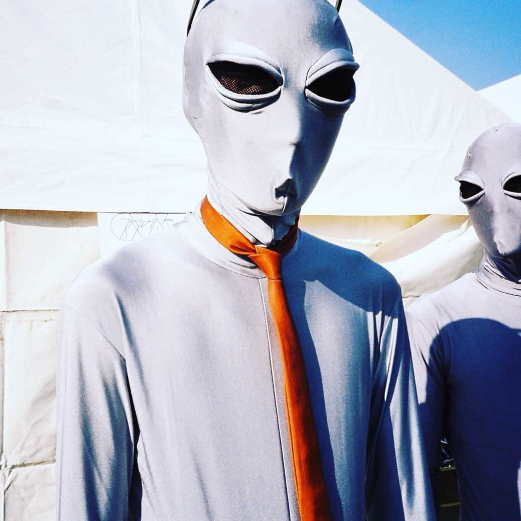 米田貴紀のインスタグラム：「いつかの宇宙人👽  #夜の本気ダンス #四星球」