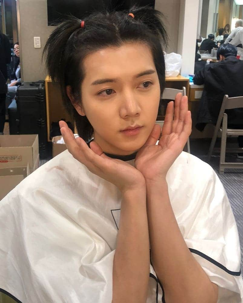 レン さんのインスタグラム写真 - (レン Instagram)「밍키꽃이활짝피었슴니다ㅋㅋ🌻」5月15日 18時56分 - mingi_choi