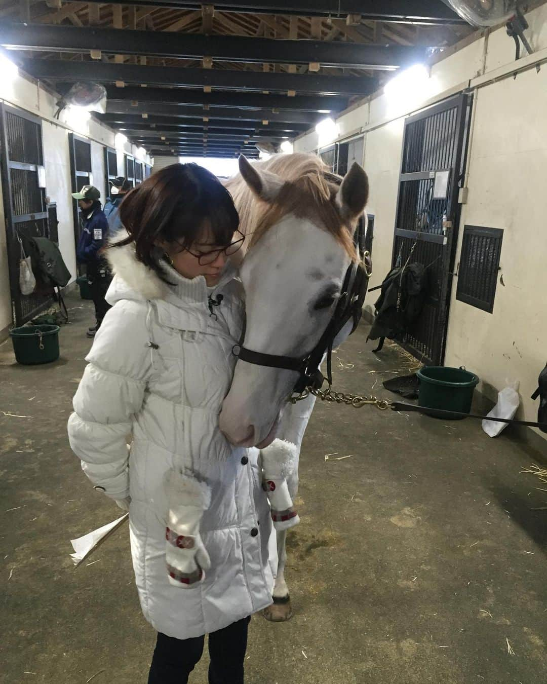 鷲見玲奈さんのインスタグラム写真 - (鷲見玲奈Instagram)「. 競馬好きの方は全部名前分かりますかね？😎 . 今週末はGIヴィクトリアマイル🏇 . . 以前から要望を頂いていたこともあり、今回インスタライブでみなさんと予想大会をしようと思います😌 . 土曜夜21時頃に配信予定です。 全く自信はありませんが、競馬新聞買ってスタンバイしておきます✨ . みなさんの買い目や注目馬も教えて下さいね😊 . . . #競馬 #競馬予想 #ヴィクトリアマイル #インスタライブ」5月15日 19時09分 - sumi__reina