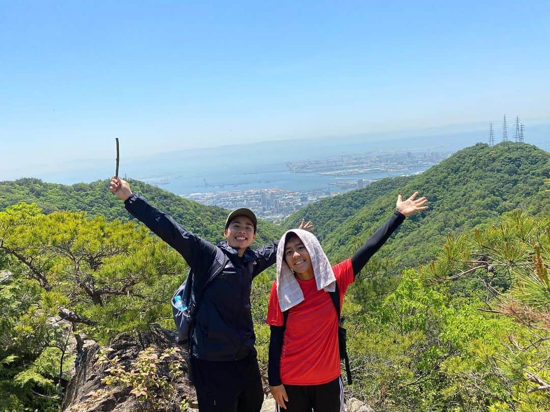 田中美南さんのインスタグラム写真 - (田中美南Instagram)「. 行き4時間🚶‍♂️🚶‍♀️ 帰り一瞬🚡WOW‼︎ ‼︎ 山と海に近いところも 神戸のいいところ😊」5月15日 19時25分 - minatanaka_official