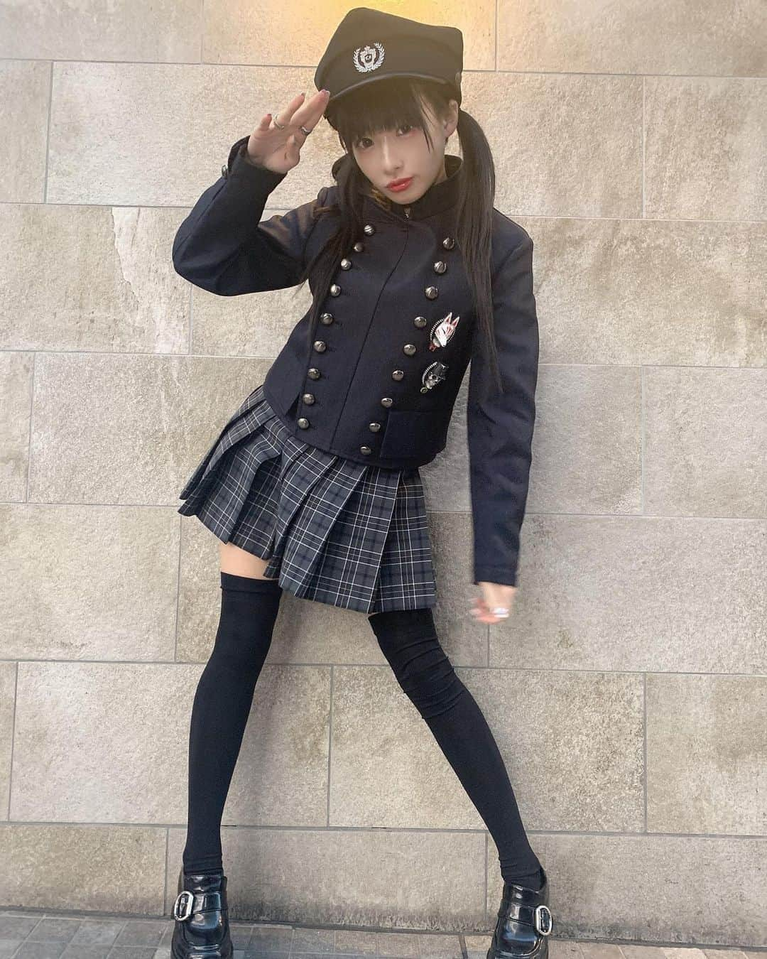 椎名ひかり（ひかりん）さんのインスタグラム写真 - (椎名ひかり（ひかりん）Instagram)「#学帽　#学ラン　#学ランコーデ　#ニーハイ　#ニーハイコーデ　#今日の私服　#code #fashion #ootd  #今日の服 #カジュアルコーデ #私服 #コーディネート #プチプラコーデ #プチプラ#着まわし #着まわしコーデ　#制服コーデ　#制服　#ナポレオンジャケット　#ナポレオンジャケットコーデ」5月15日 19時50分 - pikarin_shiina