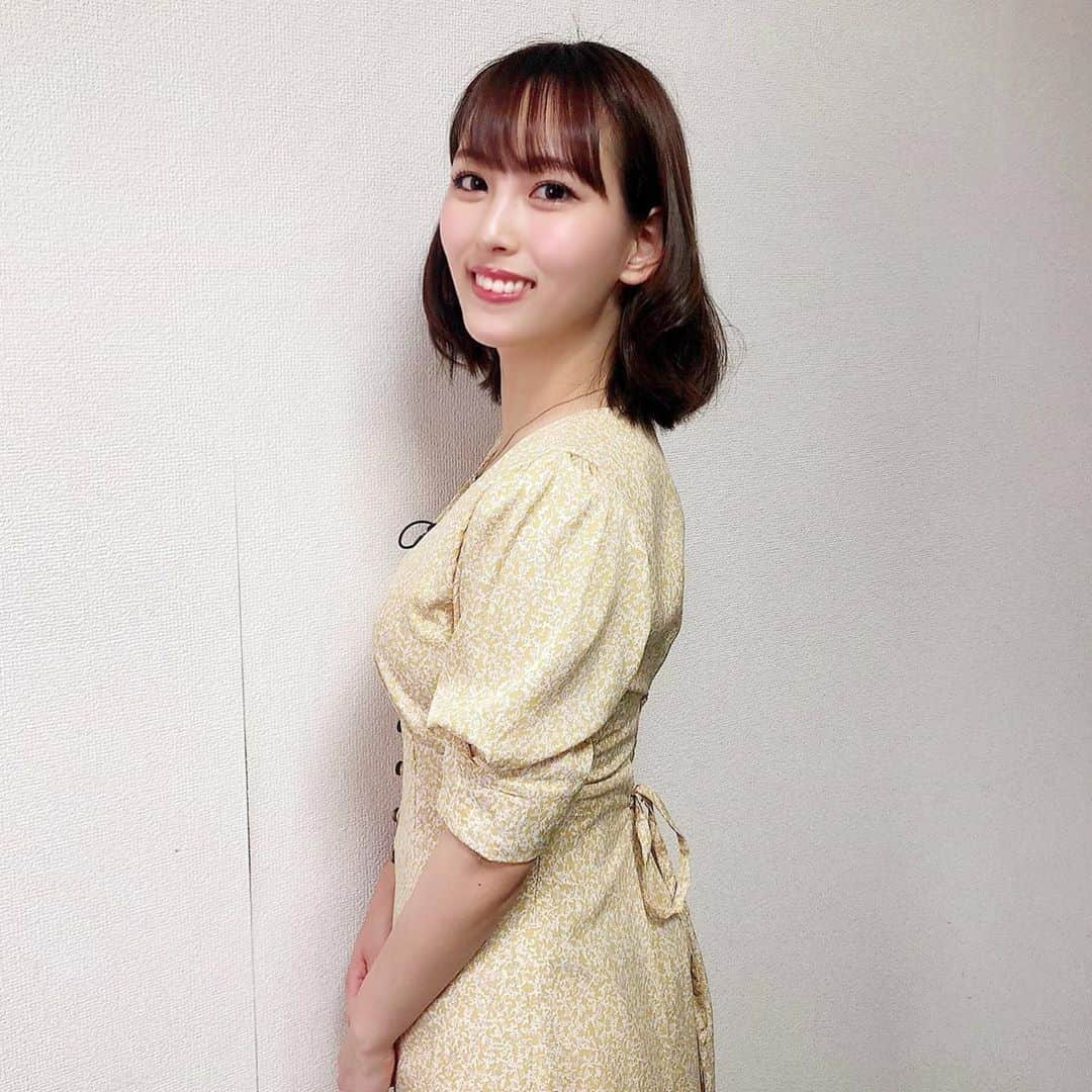 森田真理華さんのインスタグラム写真 - (森田真理華Instagram)「1週間お疲れ様でした🥀. . 今週はヴィクトリアマイル！ 大注目のアーモンドアイが 登場しますね〜☺️楽しみ！ . 私の大好きなスプリント戦も 土曜日にあるから土日が待ち遠しいです🤤 . グリーンチャンネルつけて 私を見つけてくださいね🍅 . お洋服は @rirandture_official . . #タートピッ#ヴィクトリアマイル #京王杯スプリングカップ  #競馬#馬#stayhome #リランドチュール#ワンピース」5月15日 19時59分 - marika__morita