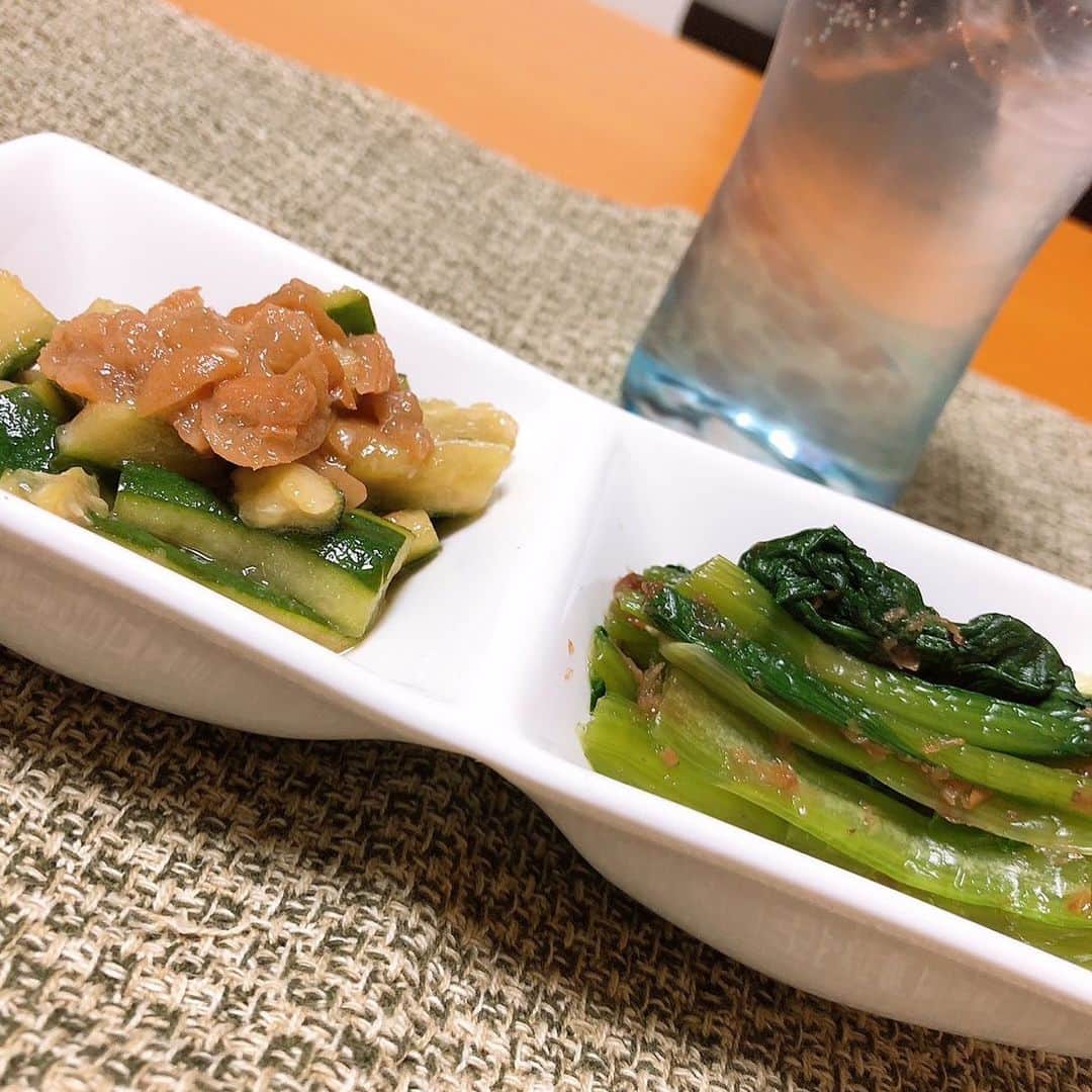 市川 翔乃亮のインスタグラム：「常備菜づくりハマってます  これをつまみに…😋 もっとレパートリー増やしたい！！ #梅きゅうり #小松菜のおひたし」