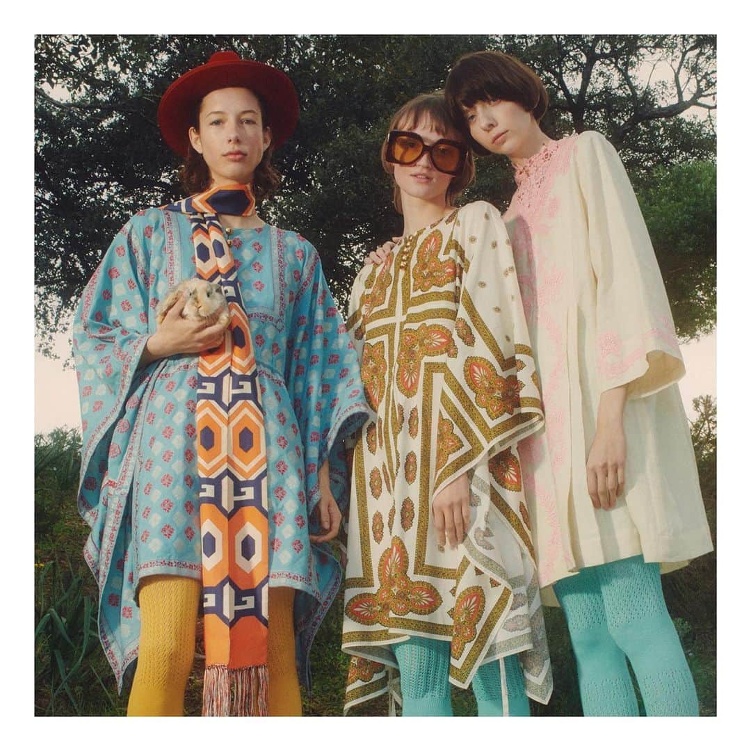 のインスタグラム：「Designed for warm weather, introducing the #TowardsTheSun #GucciPreFall20 collection designed by @alessandro_michele including kaftans and accessories in lightweight fabrics. Discover more through link in bio. #AlessandroMichele」