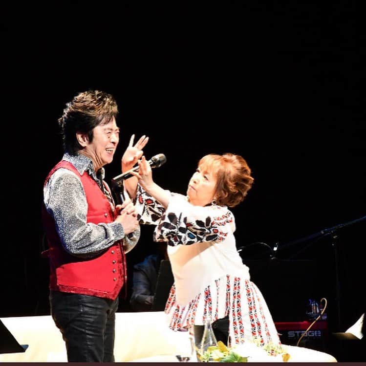 水木一郎さんのインスタグラム写真 - (水木一郎Instagram)「『水木一郎・堀江美都子 ふたりのアニソン#17 大阪公演』振替公演のお知らせ。 新型コロナウイルス感染症拡大の影響により公演を延期しておりましたが、振替公演の日程が決定いたしました。 ＜公演日＞ 2020年10月(土) ＜会場＞ 大阪心斎橋BIGCAT ＜時間＞ 開場16:00／開演17:00 ＜出演＞ 水木一郎・堀江美都子 詳細は公演ページにてご確認ください。 http://www.mmjp.or.jp/birthday/2020_hutarino17_osaka.html」5月15日 20時33分 - ichiromizuki