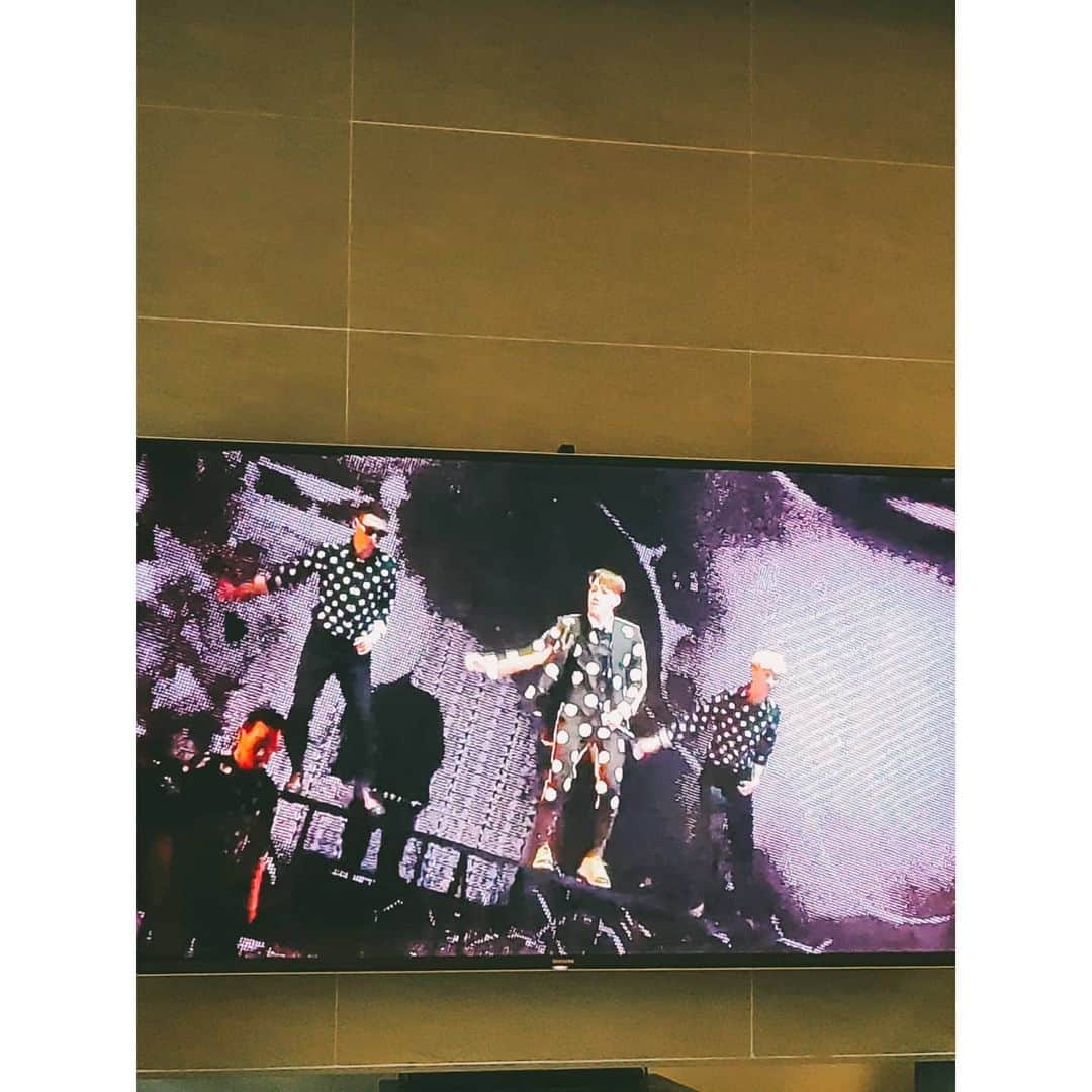 ジュノ のインスタグラム：「check this amazing concert on YOUTUBE  @jun2dakay」