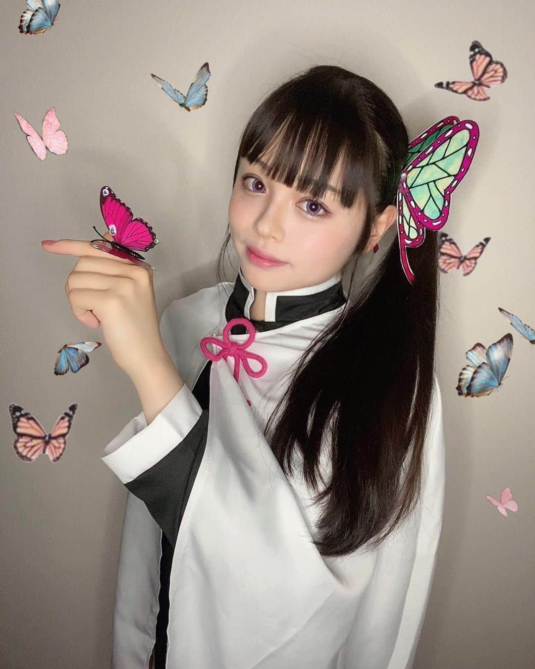 渡邉鈴音さんのインスタグラム写真 - (渡邉鈴音Instagram)「明日TikTokあげます🦋 ・ ・ ・やっとコスプレできた #鬼滅の刃 #鬼滅の刃コスプレ  #カナヲ #コスプレ」5月15日 21時10分 - rinne_watanabe