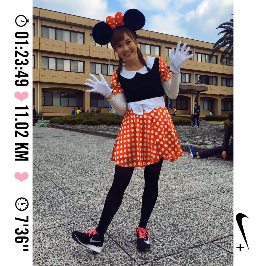 長谷川朋加さんのインスタグラム写真 - (長谷川朋加Instagram)「＊ 【　ダイエット、始めようか？　】 ＊ 今夜はチキン南蛮🐼❤️ 南蛮酢もタルタルソースも手作り！ ひゃー美味しい大好きチキン南蛮！笑 ＊ 写真は懐かしのリレーマラソン！ 振り返ると沢山仮装してたな〜🏃‍♀️ また仮装ランもしたいな☺️💓 この時は恥骨を疲労骨折していて、 完治に半年かかりました😳 くしゃみや咳をすると激痛が走り、 生活に支障をきたしていましたが 今となっては良き思い出😎 ＊ 4枚目はhalf of me朝練！また少し前進🎹 楽譜が読めないので動画で指の動きを見て 暗記していくやり方だから記憶力が問われる🤣 謎の物音は謎の訪問者👽 ＊ まいこぱいせんからガラモンソングと マリオの譜面が届いたので練習しよ❤️ 粋な贈り物にニヤニヤ☺️🙌🏻❤️❤️❤️ ガラモンソングは永遠の憧れ！ ＊ #やりたい事は全部やる #全力前向き前のめり #走るの大好き #ともカフェごはん」5月15日 22時23分 - hasegawatomoka