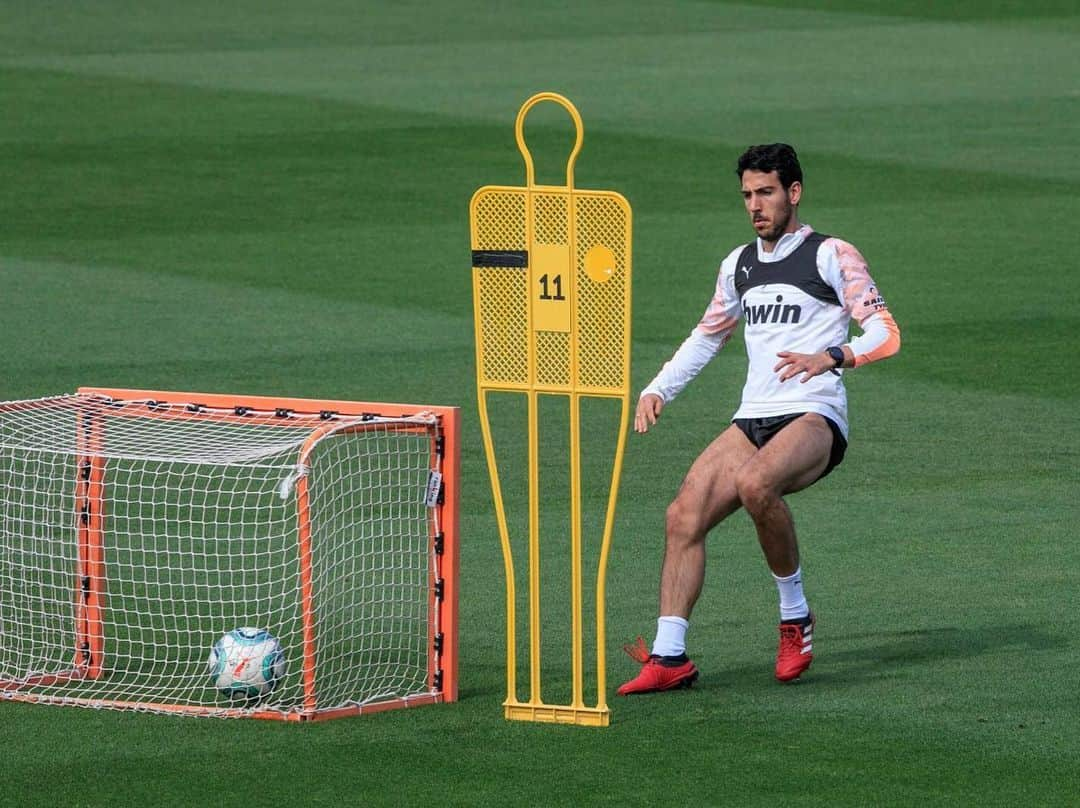 ダニエル・パレホさんのインスタグラム写真 - (ダニエル・パレホInstagram)「🏃‍♂️ ⚽️ 🎯」5月15日 23時56分 - dani_parejo10