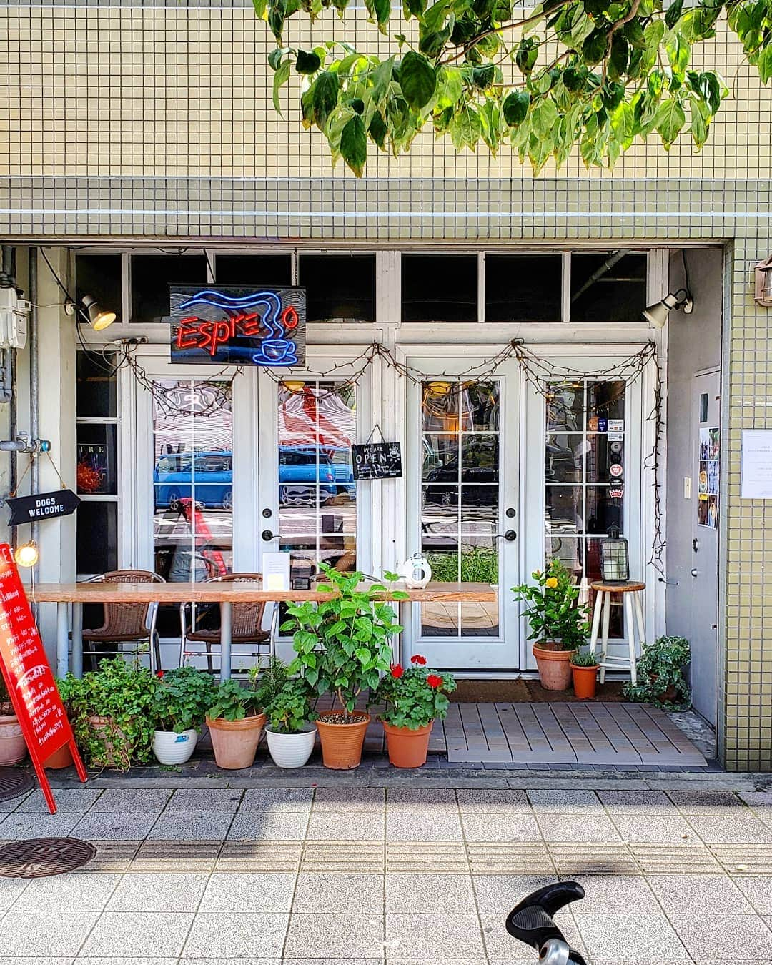 CAFE-STAGRAMMERさんのインスタグラム写真 - (CAFE-STAGRAMMERInstagram)「Have a lovely weekend.  変わらないのは、いまを生きること♪ #両国 #カフェ #☕ #cafe #ryogoku #tokyocafe #cafetyo #両国カフェ #マキネスティコーヒー #macchinesticoffee」5月16日 0時32分 - cafetyo