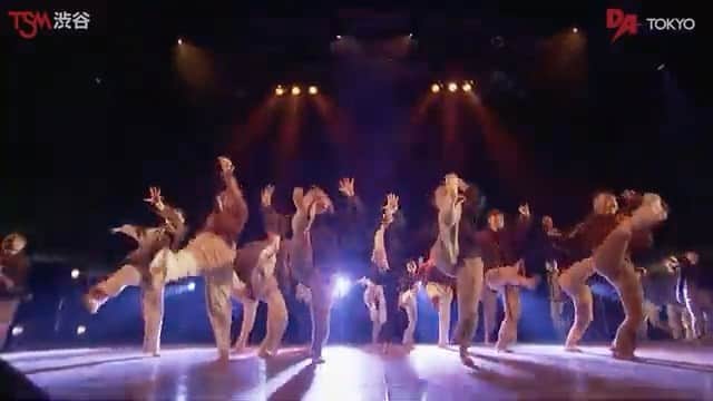 のインスタグラム：「. . 東京ダンス&アクターズ専門学校 TOKYO DANCE & ACTORS SCHOOL . 進級卒業制作展 we are!DA TOKYO2020 『ボクノート』 choreographed by students . . フル動画はDATOKYO公式YouTubeにて配信中❣️ . #tsmshibuya#datokyo#dancer#dance#portrait#danceshow#dancemovie#actor#shibuya#tokyo#shibuyacrossing#shibuyastation#weare#2020#zeppdivercity#東京#渋谷#ダンス#ダンス専門学校#卒業進級公演#卒業公演#学生ナンバー#ダンス動画#ダンス公演#ダンスショーケース#ダンス部#東京ダンスアンドアクターズ専門学校」