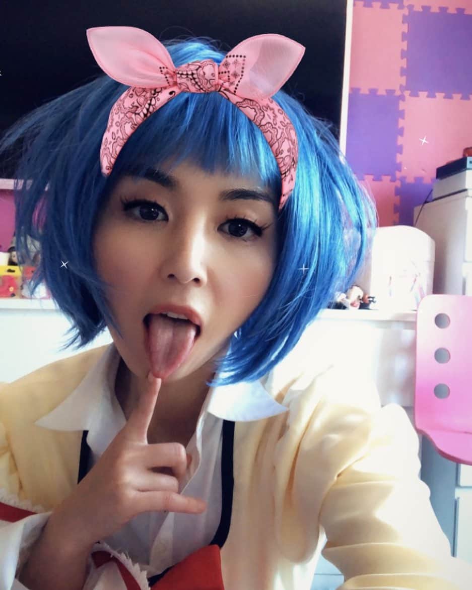 のインスタグラム：「Make me (naughty)Anime💋🇯🇵for my onlyfans today. #maricahase  #fancentral  #penthousepet  #japanesegirl (*´∀｀*)🇯🇵❤️」