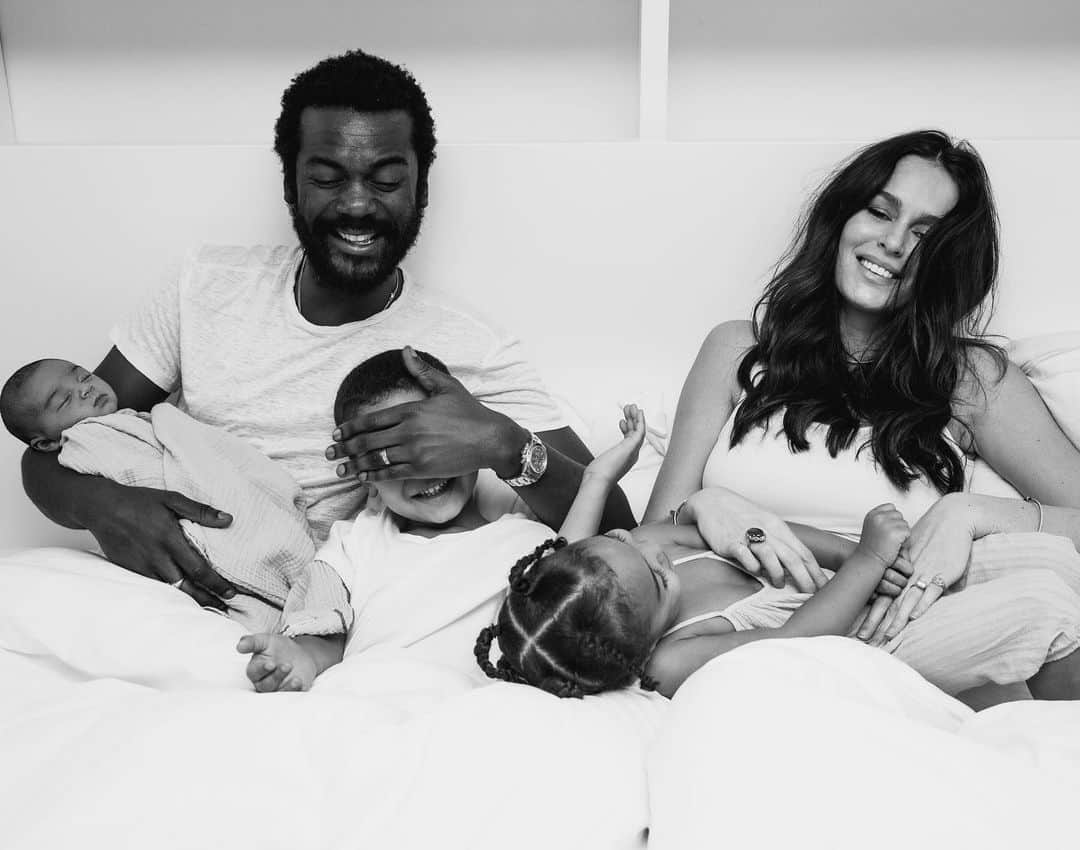 ニコール・トルンフィオのインスタグラム：「This was cute. Fam 💕@garyclarkjr 📸: @zack.whitford」