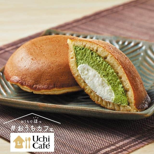 ローソン さんのインスタグラム写真 - (ローソン Instagram)「「どらもっち お抹茶＆ホイップ」が発売中♪抹茶クリームとホイップクリームの組み合わせ、たまりません(^^) #ローソン #おうち時間を楽しく #おうちカフェ #ウチカフェ #LAWSON  #uchicafe #デザート #ローソンスイーツ #おやつの時間 #おやつタイム #おやつ #お菓子 #sweet #sweets #dessert #instasweets #dessertgram  #japanesefood #instagood #foodstagram #foodpics」5月16日 7時00分 - akiko_lawson