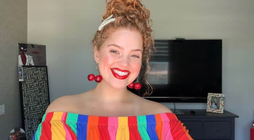 ブリー・キッシュのインスタグラム：「🍒☀️🌈✨」