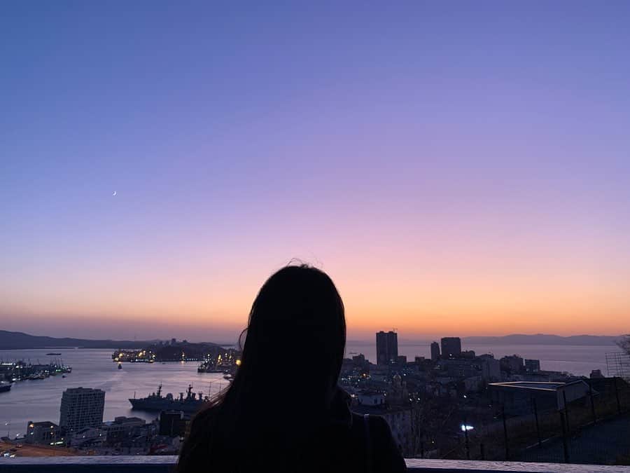 のインスタグラム：「今日は少し曇り空で落ち着きます。写真は去年の旅。また色々な国や場所に行きたいと思いながら写真の整理。  #旅 #くもり空」