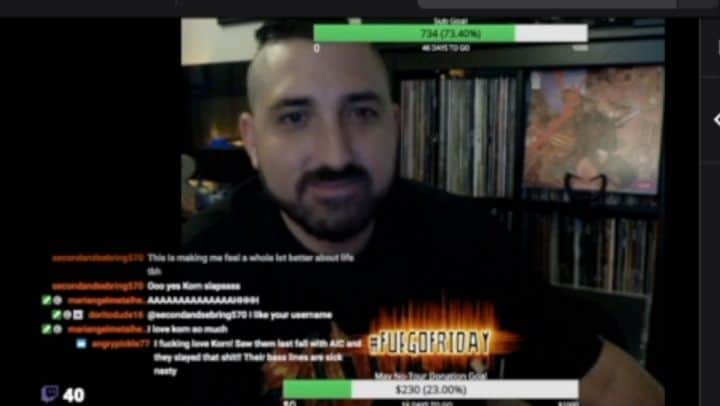 Of Mice & Menのインスタグラム：「🤘 #Vinyltino is under way here on this beautiful #FuegoFriday 🔥🔥🔥 Come hang! ➡️ twitch.tv/ofmice 🤘」