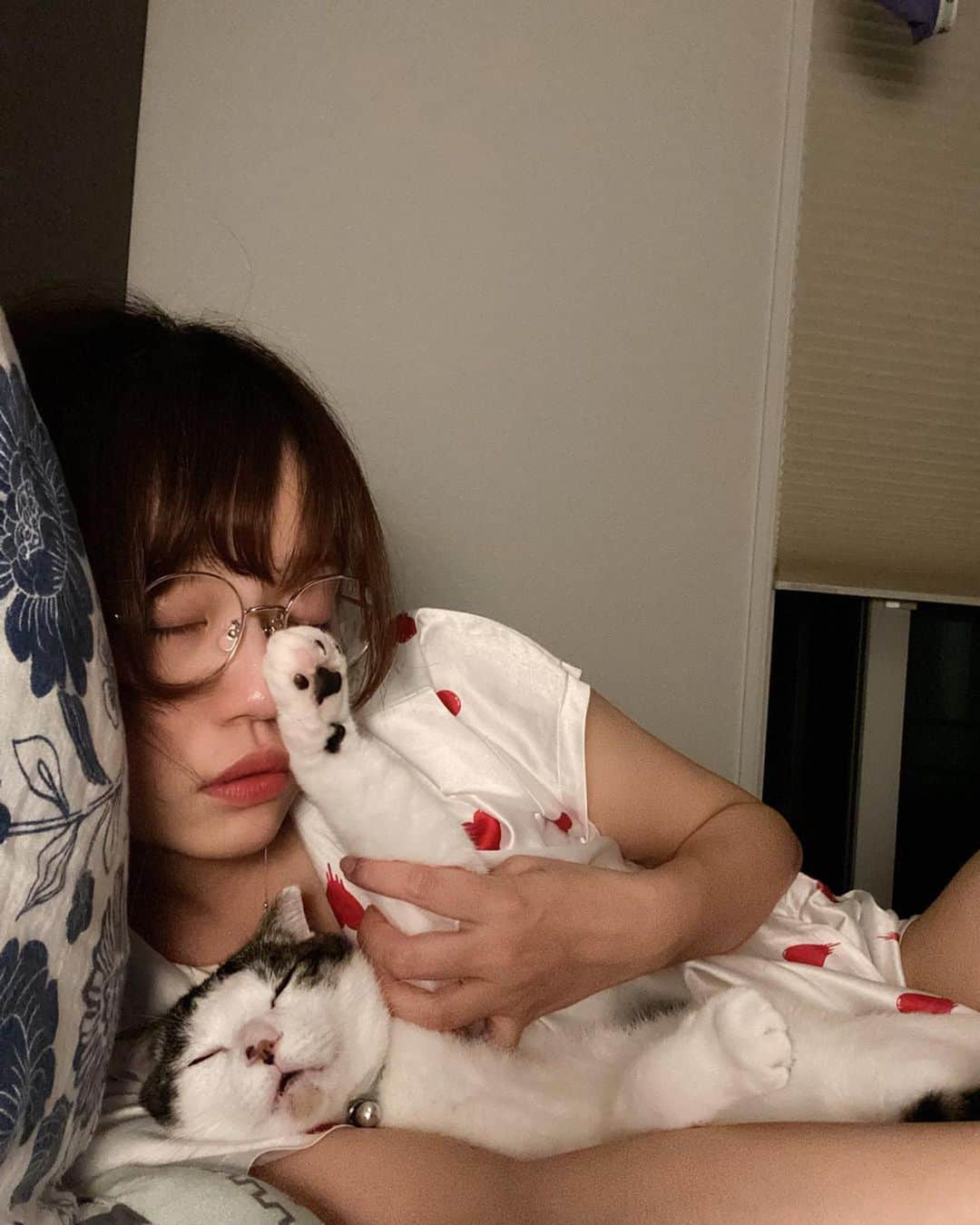 長嶋りあんさんのインスタグラム写真 - (長嶋りあんInstagram)「🐈♡ #stayhome」5月16日 22時00分 - riannagashima