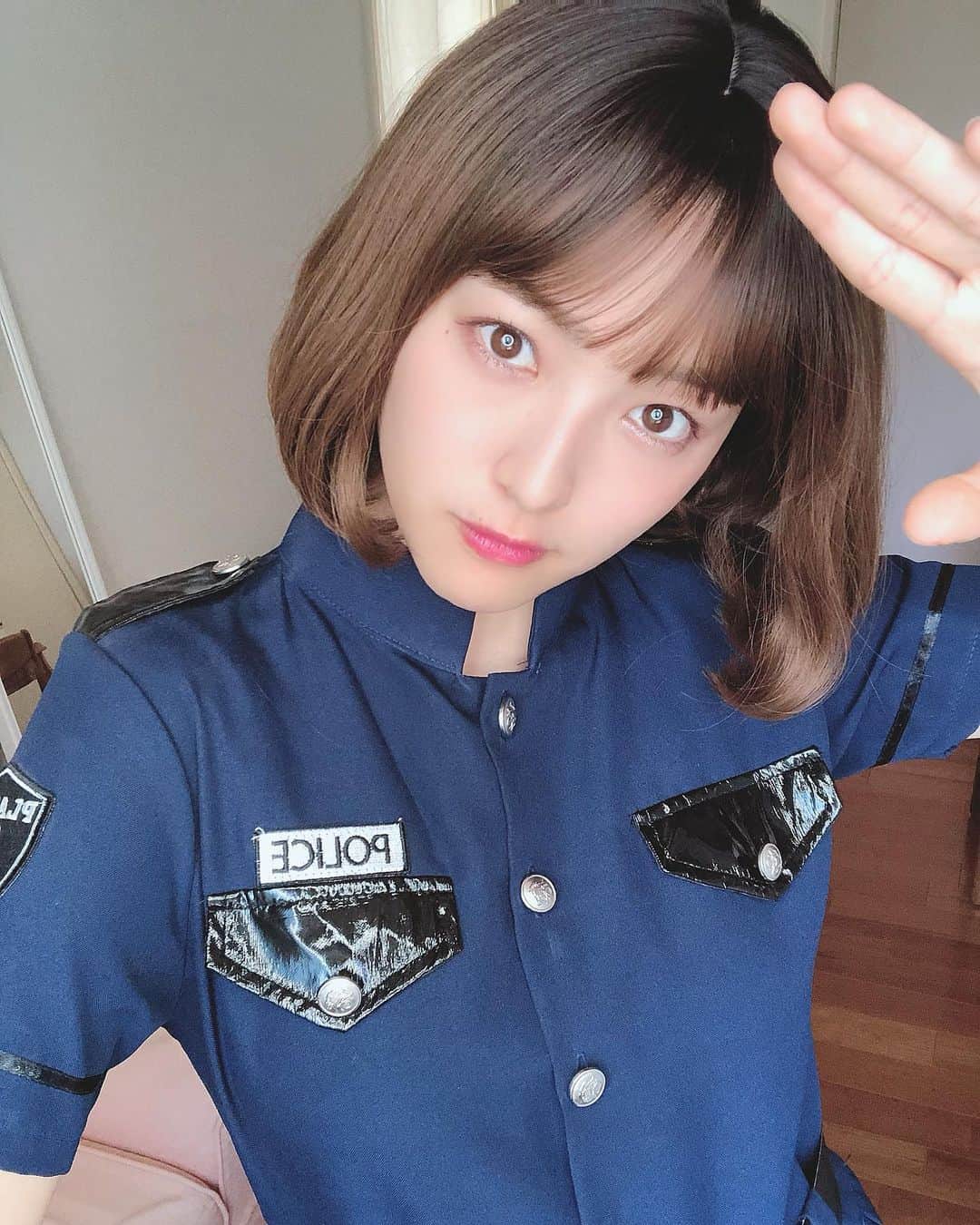 田島芽瑠さんのインスタグラム写真 - (田島芽瑠Instagram)「いいねしてくれなきゃ、逮捕しますよ？  なんちゃって☺️」5月16日 20時58分 - meru_chan_official