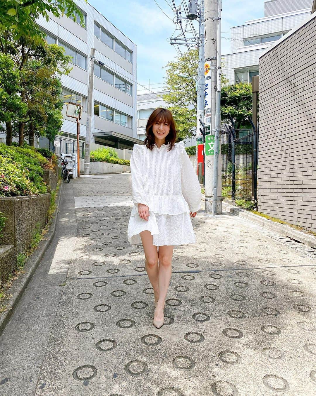 ほのかさんのインスタグラム写真 - (ほのかInstagram)「過去の写真漁ってたよ☺︎ レースワンピース、 色違いなだけで雰囲気が全然違うね、 かわいい👀💛 このコーデ、 白はオーディションや大切な打ち合わせの時。黒はふらっと海行く時に着ていきたい👗 ・ #code #thorioporthouse #fashiongram #fashionstyle #modellife #modelstyle #ほのか #レースワンピース　 #ワンピースコーデ #大人カジュアル #私服コーデ #低身長コーデ #春コーデ #帽子コーデ #harmonypromotion」5月16日 21時54分 - nononon159