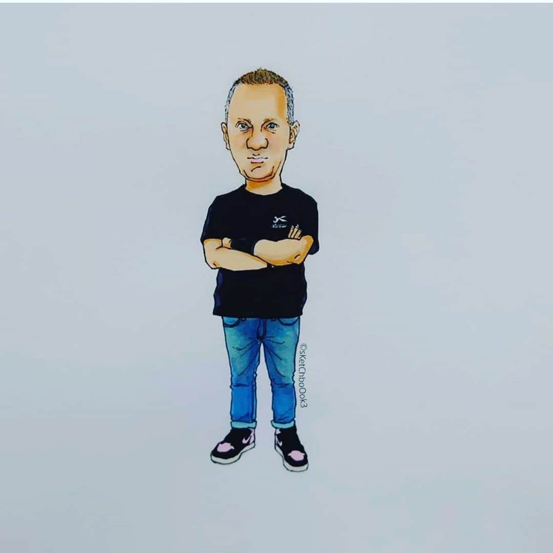 デンハムのインスタグラム