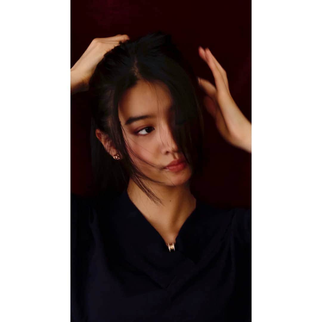 kokiさんのインスタグラム写真 - (kokiInstagram)「I used the  Les 4 ombres  Ombre à paupières effets multiples  Multi - effect quadra eyeshadow  354 warm memories  Lipstick : Rouge Allure 191 Rouge Brûlant @chanel.beauty Stay home, stay safe and stay positive ! 🌻 📷 by sis ❤️」5月16日 14時48分 - koki