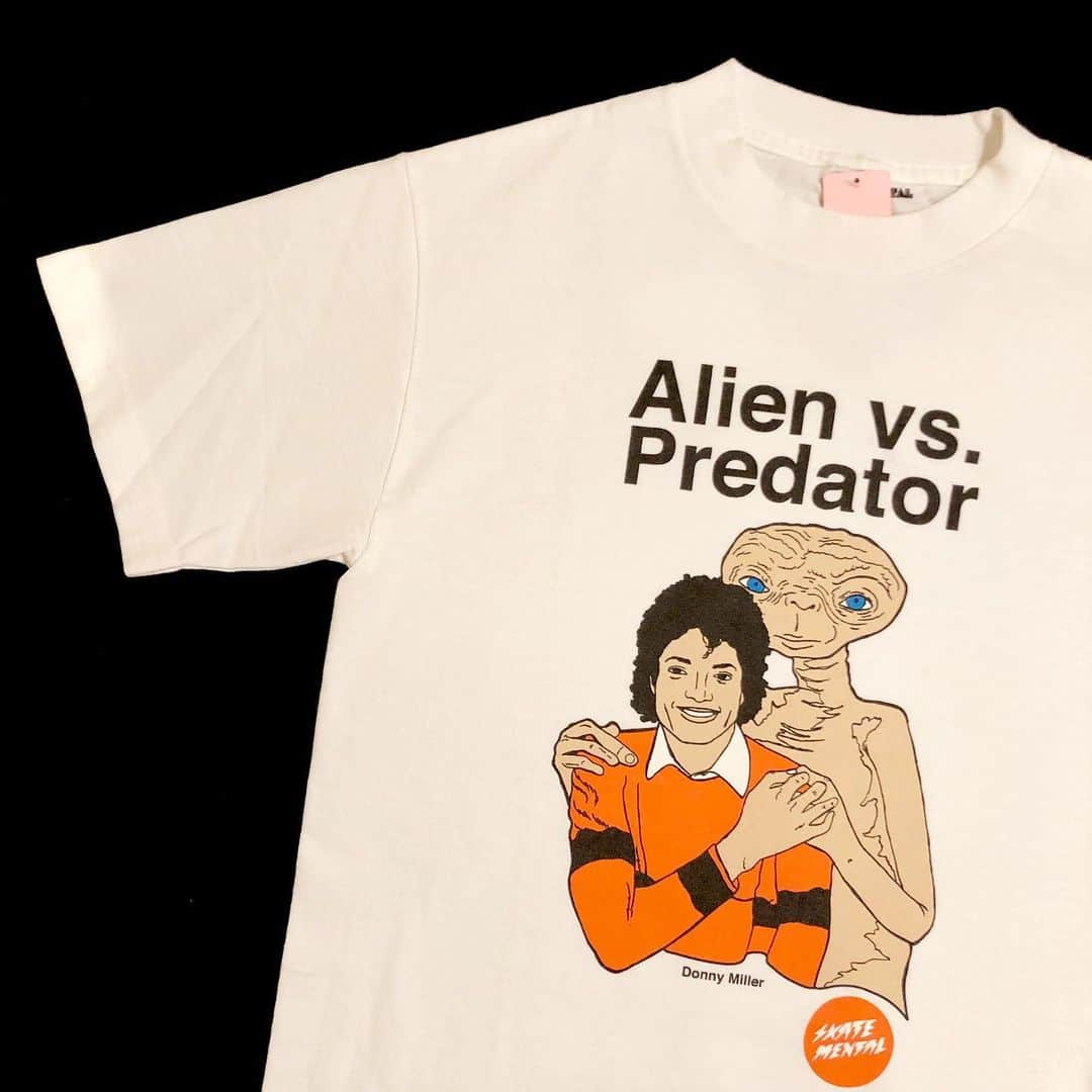 おもちゃやSPIRALさんのインスタグラム写真 - (おもちゃやSPIRALInstagram)「Skate Metal Alien vs Predator Tee 入荷しました！！ Sサイズです！8000円です👽✨」5月16日 14時58分 - spiral_toy