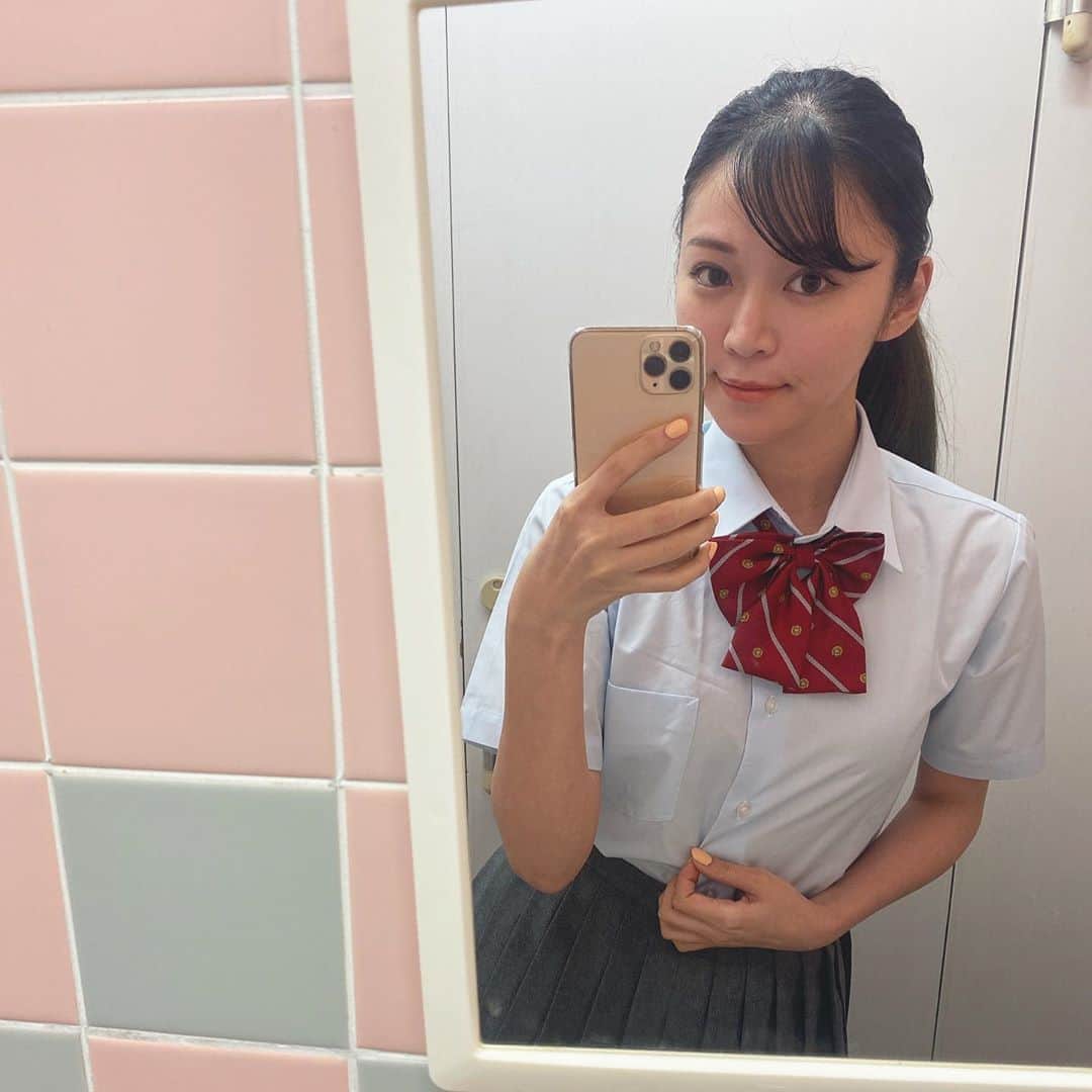 DJ mariennuのインスタグラム：「#清純は作れる #制服　#アラサー」