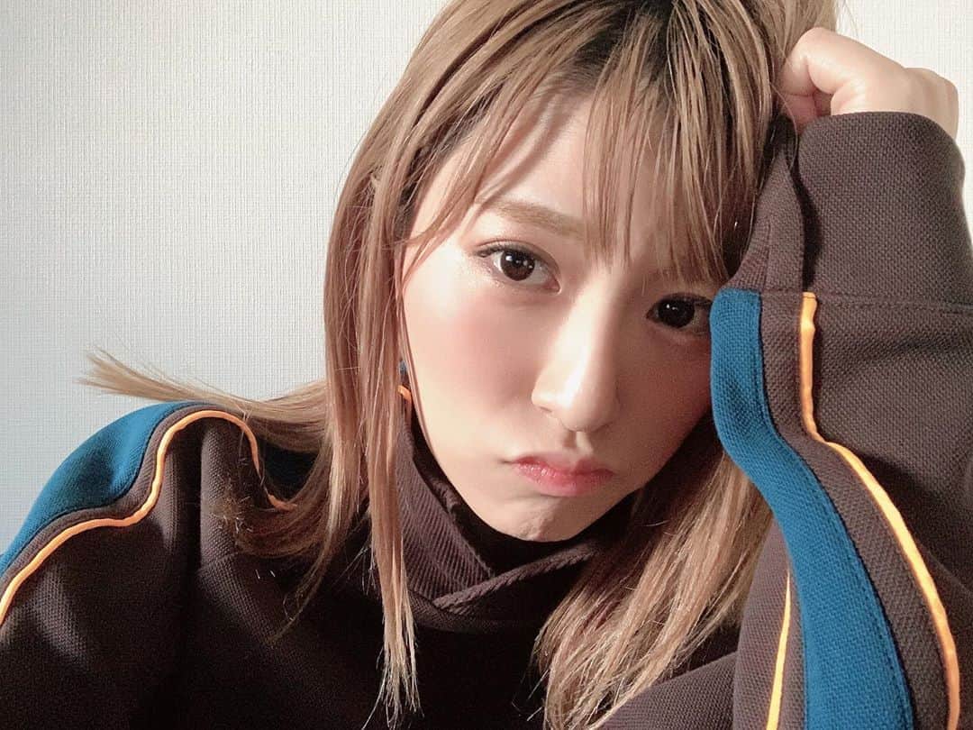 戸島花のインスタグラム：「🐷🐷🐷」
