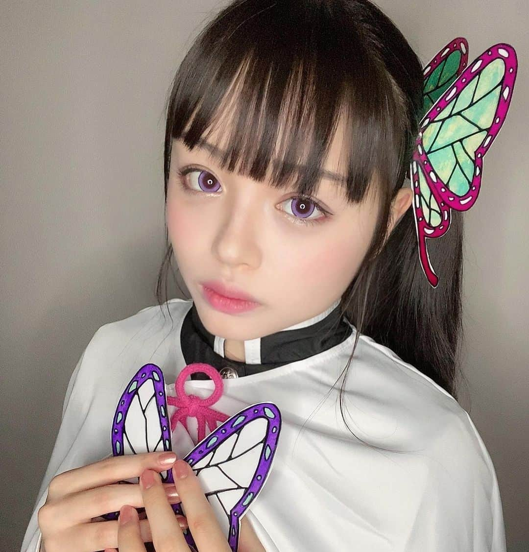 渡邉鈴音さんのインスタグラム写真 - (渡邉鈴音Instagram)「🦋🦋🦋 ・ ・ ・ #鬼滅の刃 #鬼滅の刃コスプレ  #栗花落カナヲ」5月16日 16時51分 - rinne_watanabe