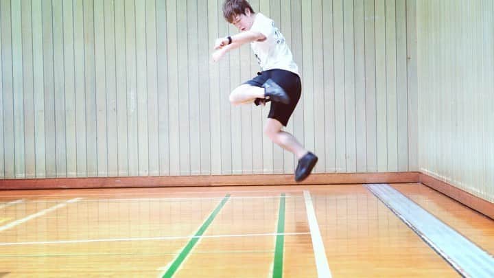 石田太志のインスタグラム：「Footbag video. #footbag #taishiishida #soccer #follow #worldchampion #performance #performer #instagramer #hackysack #video #training #hackysack」