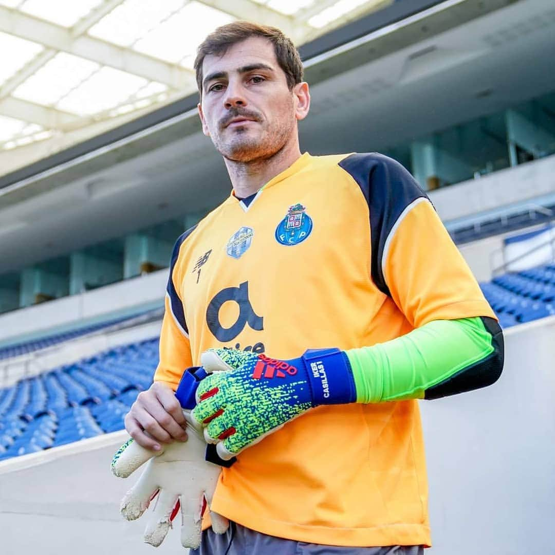 イケル・カシージャスさんのインスタグラム写真 - (イケル・カシージャスInstagram)「New profile pic 😍 #ikercasillas #casillas」5月16日 17時10分 - ikercasillasoficial