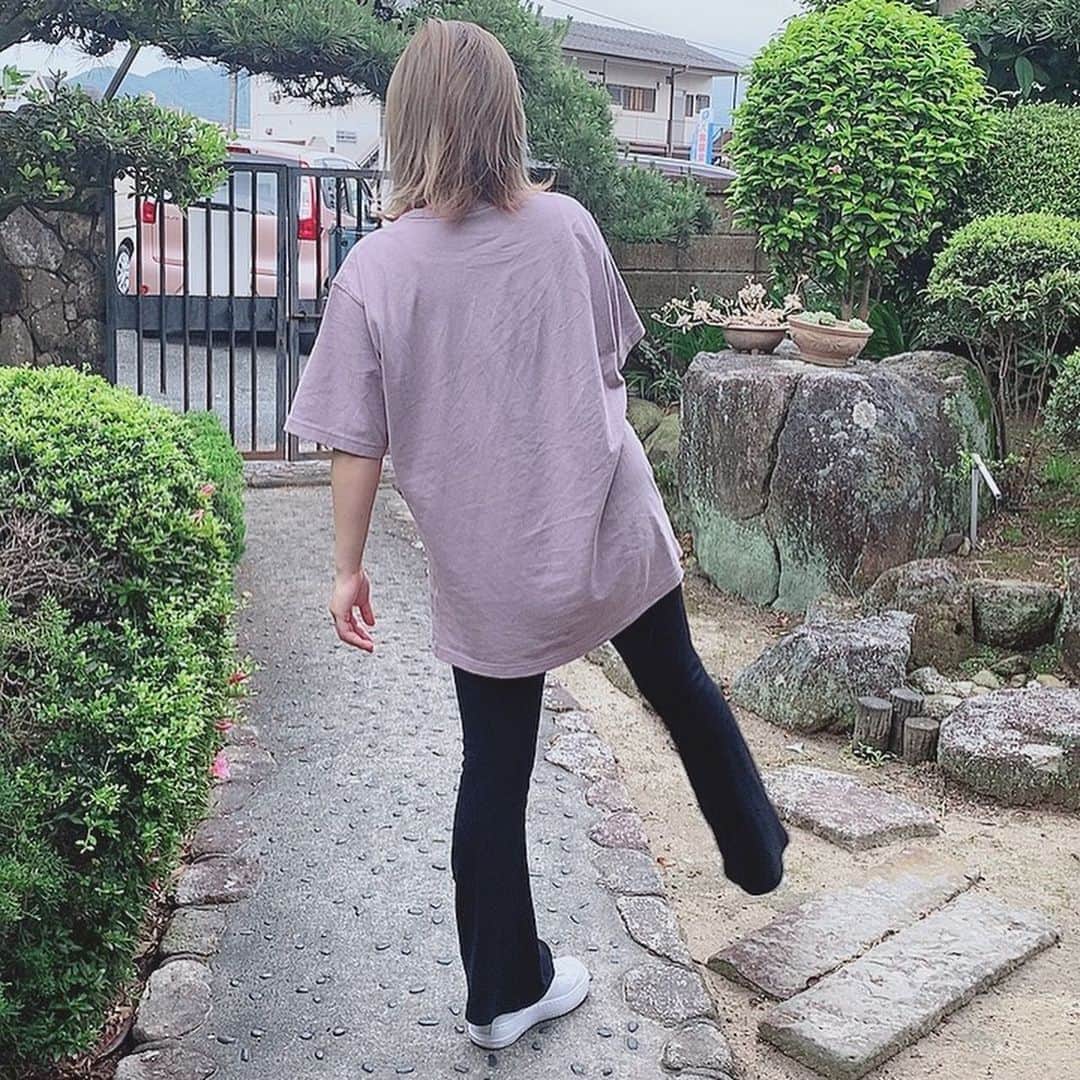 acaneさんのインスタグラム写真 - (acaneInstagram)「・ #たろ服 ・ ピンクのTシャツが欲しくて @uniqlo でメンズのXLを🧠 1000円やったよ😚笑 ・ #だる着 #だる着コーデ #code #ootd」5月16日 17時28分 - acane0129