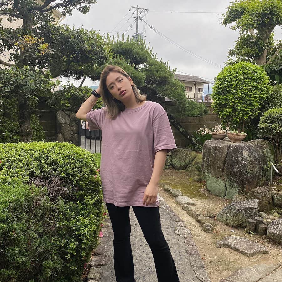 acaneさんのインスタグラム写真 - (acaneInstagram)「・ #たろ服 ・ ピンクのTシャツが欲しくて @uniqlo でメンズのXLを🧠 1000円やったよ😚笑 ・ #だる着 #だる着コーデ #code #ootd」5月16日 17時28分 - acane0129