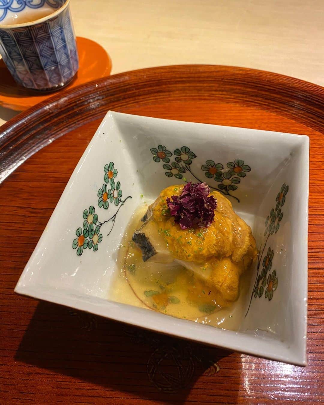 MINAMIさんのインスタグラム写真 - (MINAMIInstagram)「載せるの忘れてた😭 . .  京都にある懐石料理 富小路やま岸✨ . .  うにドック❤️美味しかった🥺 どれも物凄く美味しすぎて久々に 限界超えたのに食べれてしまった。。。 . .  次の日何も食べやんとか言ってたのに 朝からしっかり食べたもんな〜🤪爆笑 . . . . . . #京都グルメ #京都 #やま岸 #kyotojapan #japanesefood #japanese #ハーフモデル #グルメ好きな人と繋がりたい #グルメスタグラム #foodstagram #グルメ女子 #外国人風カラー #サロンモデル #関西サロモ #日本 #食べログ高評価 #食べログ」5月16日 17時57分 - 373.mii