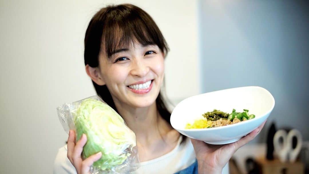 田中理恵さんのインスタグラム写真 - (田中理恵Instagram)「YouTubeにてネバネバサラダ紹介しまーす🥰💚 健康によし、簡単で美味しい‼︎ みんなにオススメします😘‼️ 是非、やってみてねぇ☺️🍀 #リエサラダ #ネバネバサラダ #よければチャンネル登録よろしくお願いします」5月16日 18時34分 - riiiiiie611